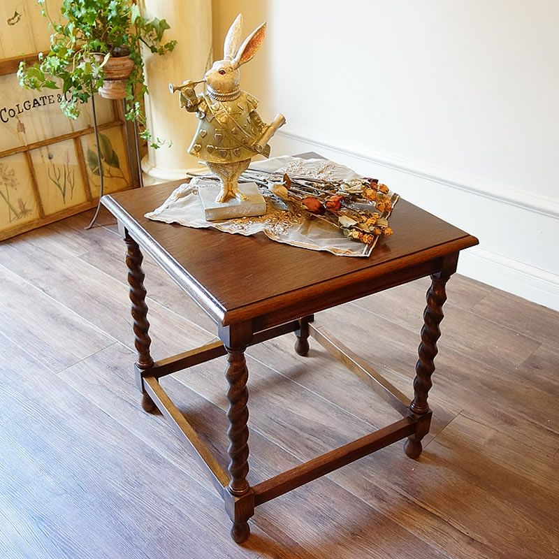 アンティーク家具（リプロダクト家具）サイドテーブル 花台 ランプ