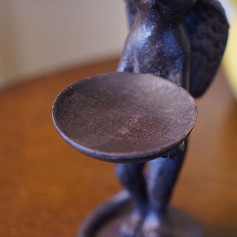 猫雑貨 置物 皿を持ったねこ 猫の置物 可愛い おしゃれ 雑貨 ねこの置物 小物入れ 癒やしアイテム