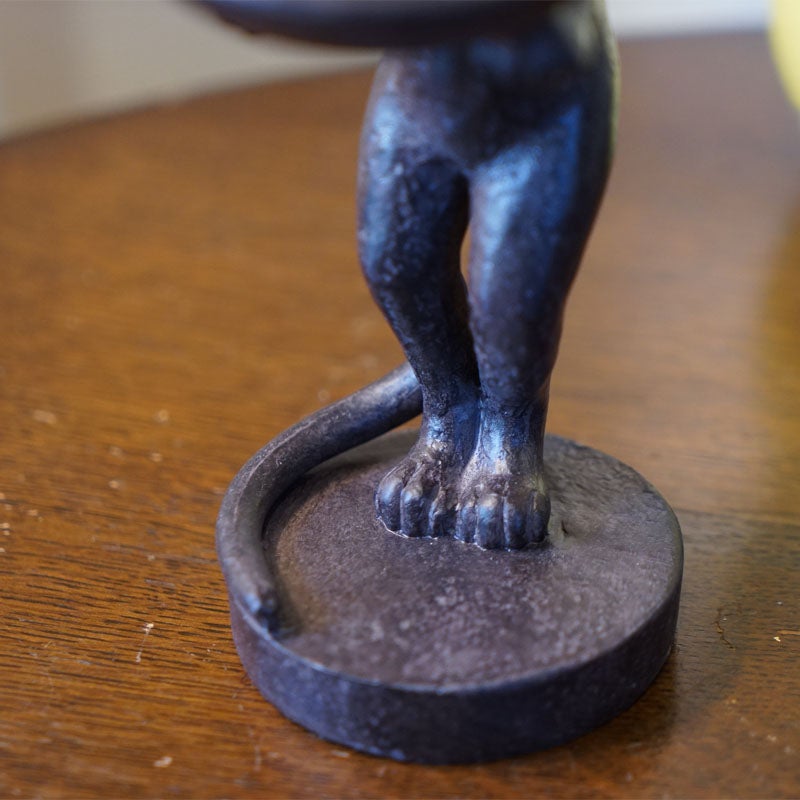 猫雑貨 置物 皿を持ったねこ 猫の置物 可愛い おしゃれ 雑貨 ねこの置物 小物入れ 癒やしアイテム