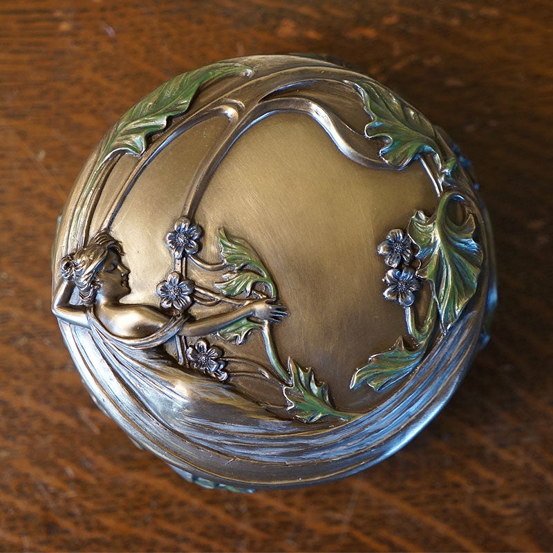 インテリア雑貨 小物入れ ジュエリーボックス アールヌーボー 置物 オブジェ 小物入れ 手彩色 ハンドペイント