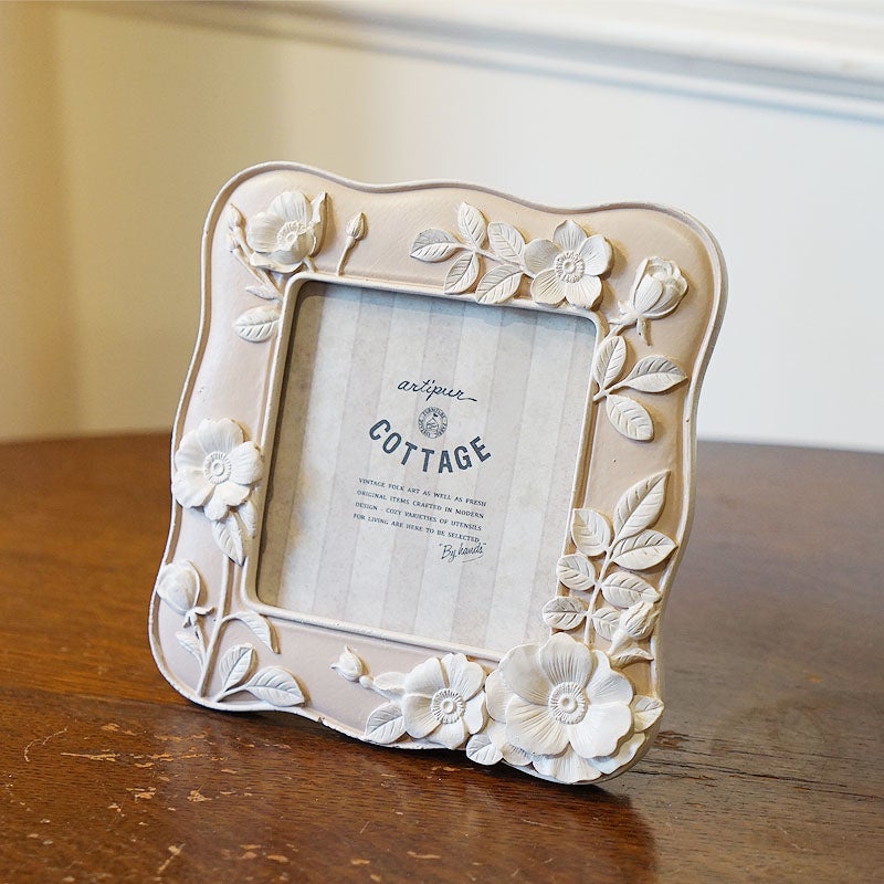 フォトフレーム 写真立て フラワー ウェーブスクエア フォトフレーム Sサイズ ピンク 壁掛け可 メール便使用